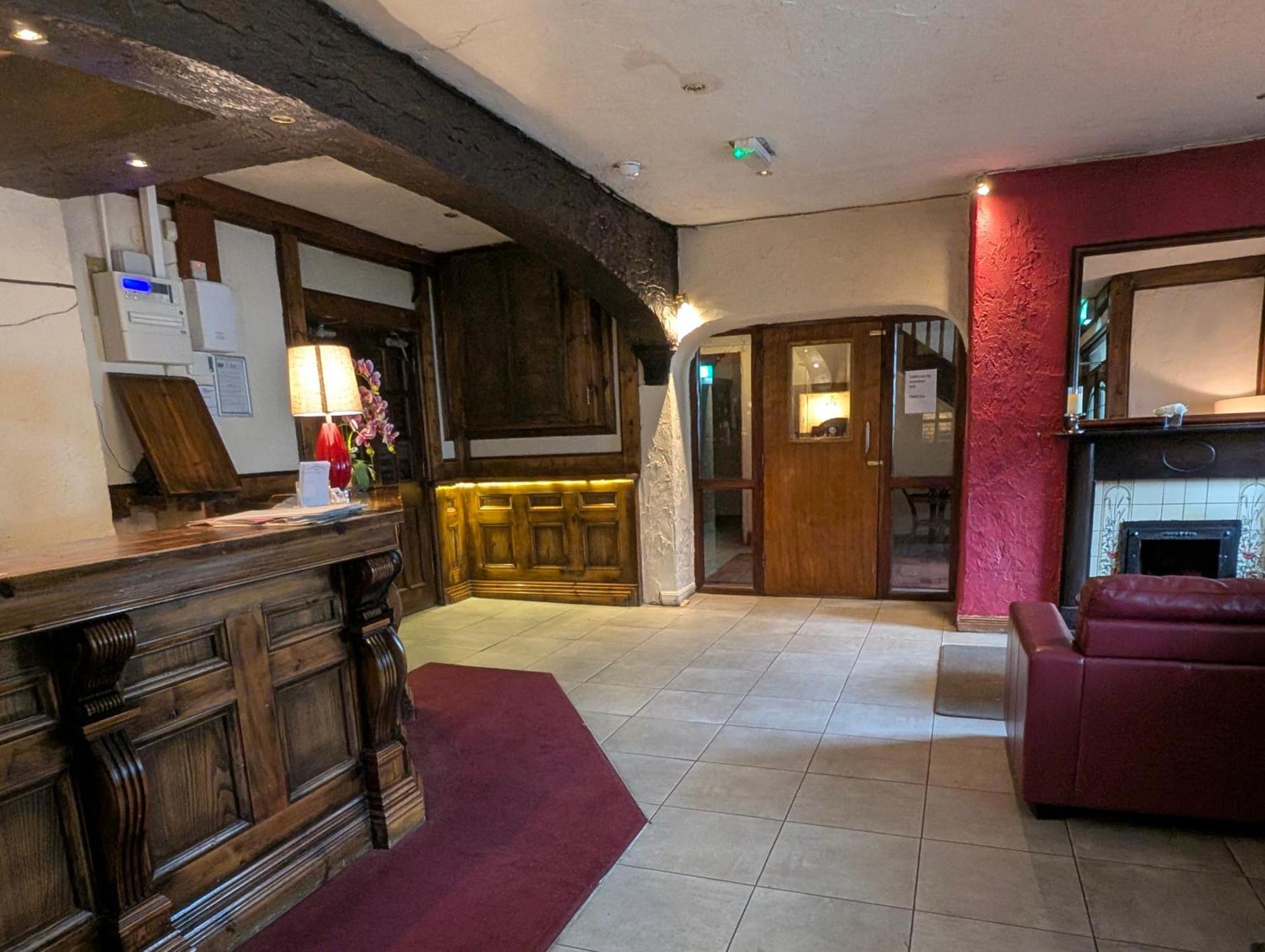 The Western Hotel Claremorris Bagian luar foto