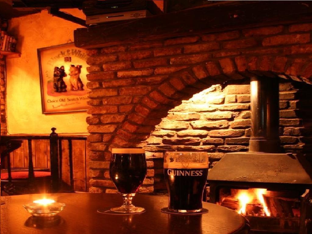 The Western Hotel Claremorris Bagian luar foto