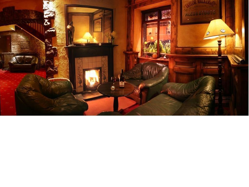 The Western Hotel Claremorris Bagian luar foto